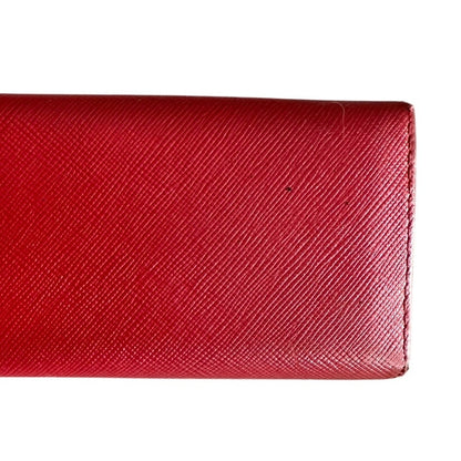 Pre Loved Prada Red Bow Saffiano Leather 6 Ring Keyholder